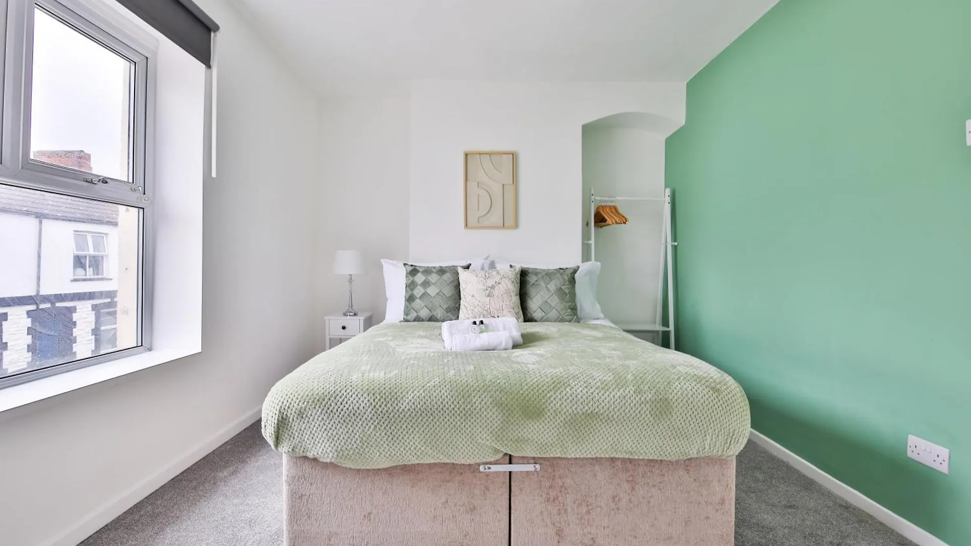 Urban 2-Bed House - 6 Mins Away From City Centre! Κάρντιφ 0*,  Ηνωμένο Βασίλειο